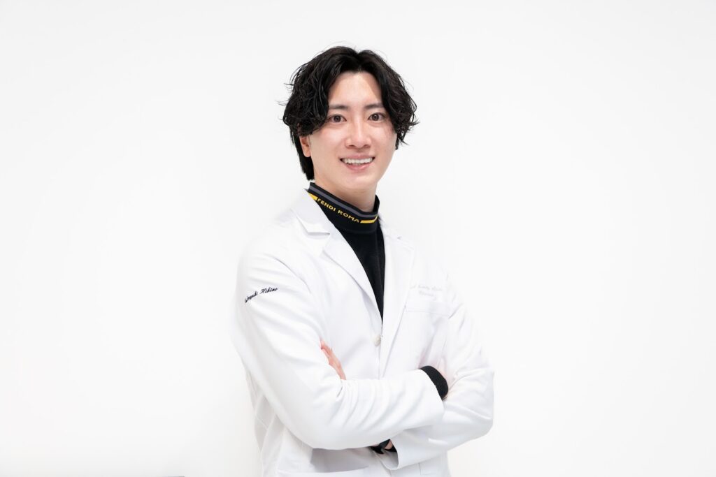 口周りのスペシャリストである歯科医師が叶える、自然で安全な脂肪溶解注射